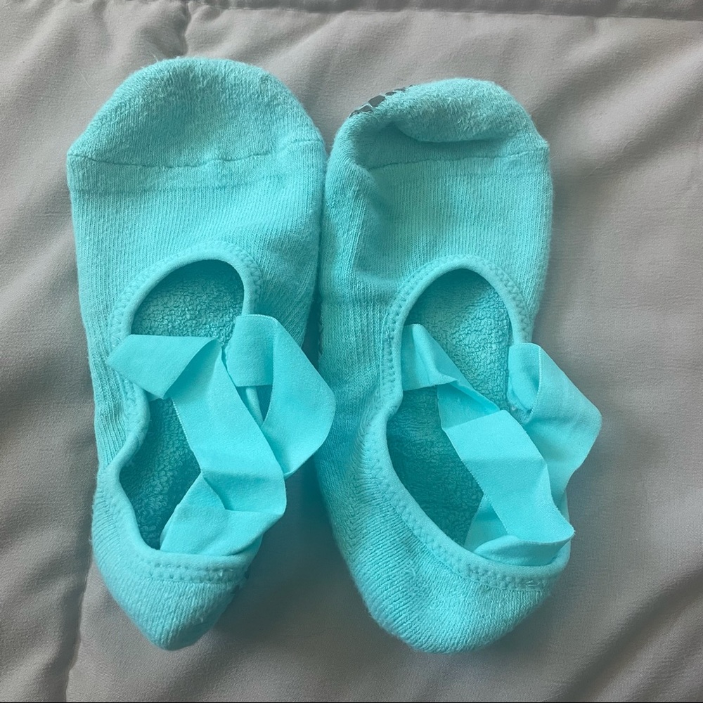 Pure Barre Yoga Grip Socks